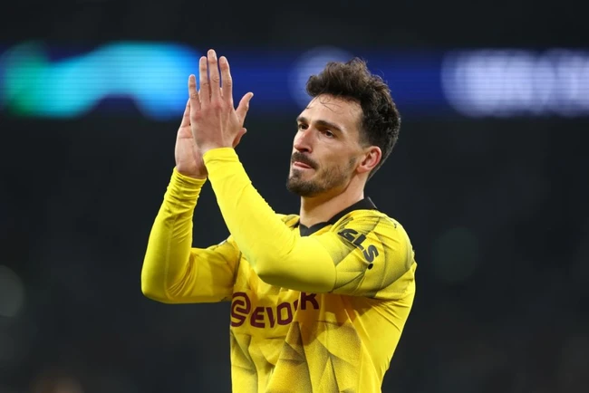 AS Roma chiêu mộ trung vệ Mats Hummels